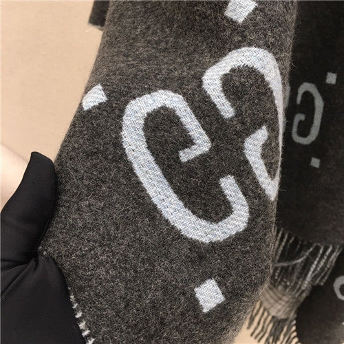 High Quality Luxury Gucci Cashmere Shawl – Style 65831 alternate view