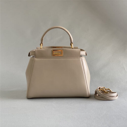 High Quality Luxury Fendi Peekaboo Sheepskin Bag product detail