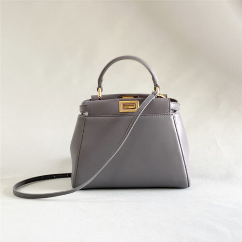 High Quality Luxury Fendi Peekaboo Sheepskin Bag – Style 32651