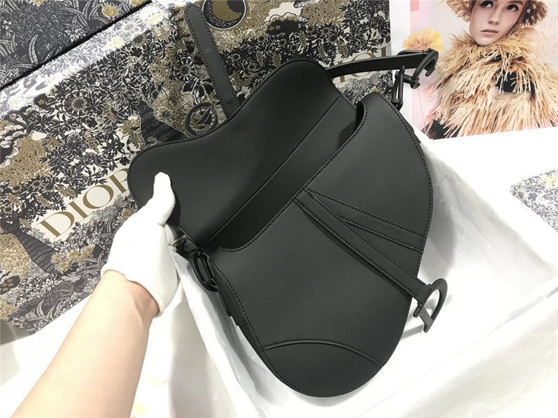 High Quality Luxury Dior Saddle Bag Large – Style 25725 product detail