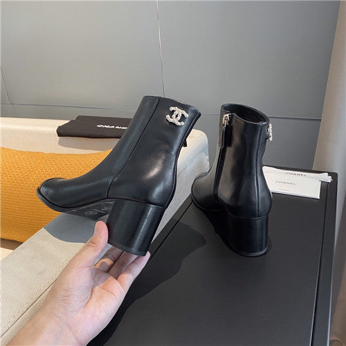 High Quality Luxury Chanel Ankle Boots – Style 68966 alternate view