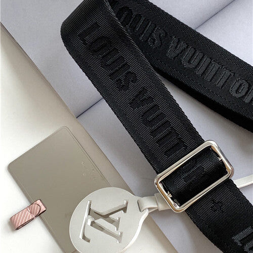 High Quality Luxury Louis Vuitton Twist Epi Leather product detail