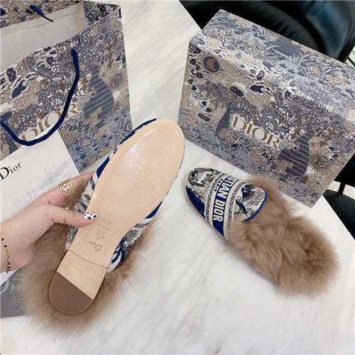 High Quality Luxury Dior Fur Slippers – Style 12486 product detail