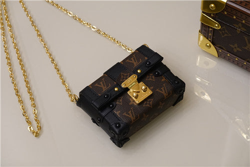 High Quality Luxury Louis Vuitton Essential Trunk Monogram Bag – Style 47438 product detail