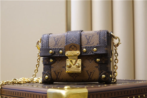 High Quality Luxury Louis Vuitton Essential Trunk Monogram Bag