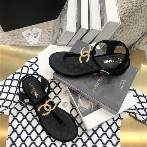 High Quality Luxury Chanel Pearl Buckle Flip Flops Sandals product detail