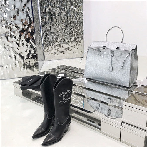 High Quality Luxury Chanel Vintage Boots alternate view