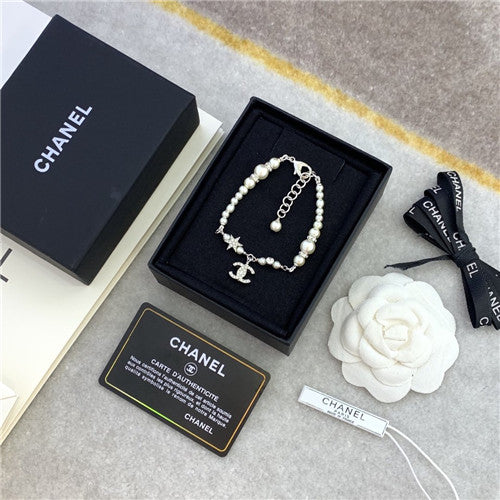 High Quality Luxury Chanel Pearl Bracelet – Style 50315 alternate view