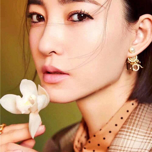 High Quality Luxury Dior Letter Beads Earrings product detail