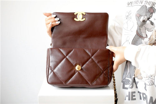 High Quality Luxury Chanel 19 Flap Bag – Style 46790 product detail