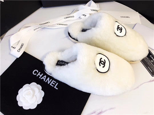 High Quality Luxury Chanel Wool Slippers – Style 04582