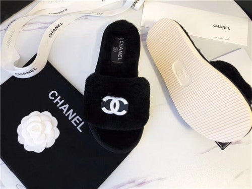 High Quality Luxury Chanel Wool Slippers – Style 39046 product detail