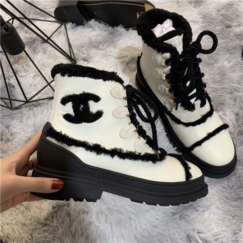 High Quality Luxury Chanel Snow Boots With Spikes – Style 25318 alternate view