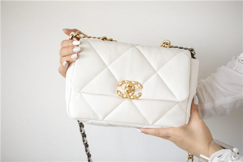High Quality Luxury Chanel 19 Flap Bag White – Style 46815