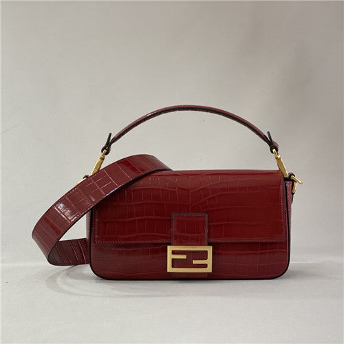 High Quality Luxury Fendi Iconic Baguette Bag – Style 32461 alternate view