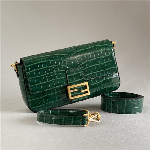 High Quality Luxury Fendi Iconic Baguette Bag – Style 32457 alternate view