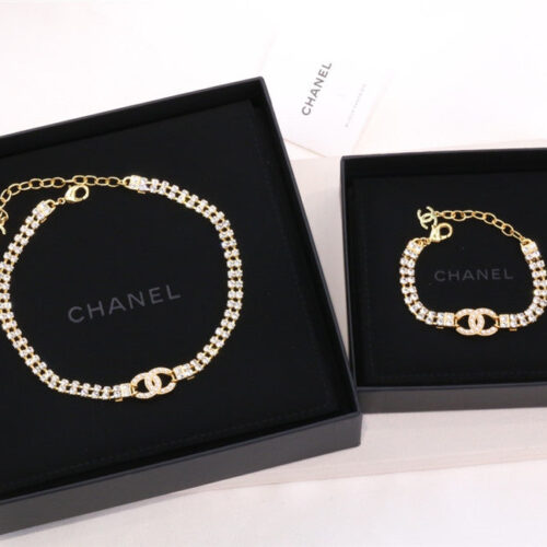 High Quality Luxury Chanel Double C Pearl Full Diamond Necklace alternate view
