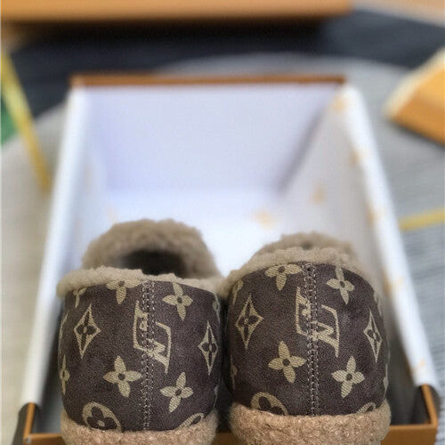 High Quality Luxury Louis Vuitton Wool Shoes – Style 07171 product detail