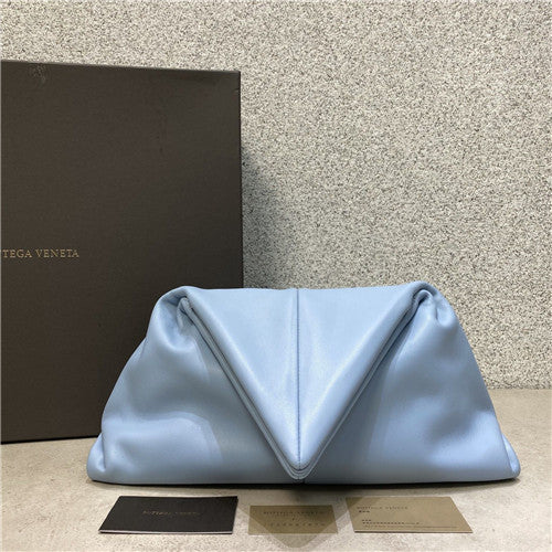 High Quality Luxury Bottega Veneta Triangle Clutch Blue