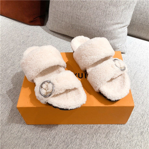 High Quality Luxury Louis Vuitton Wool Slippers – Style 76643 alternate view