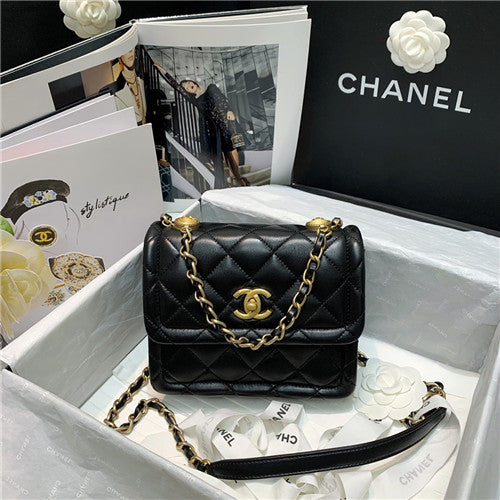 High Quality Luxury Chanel Flap Bag Button