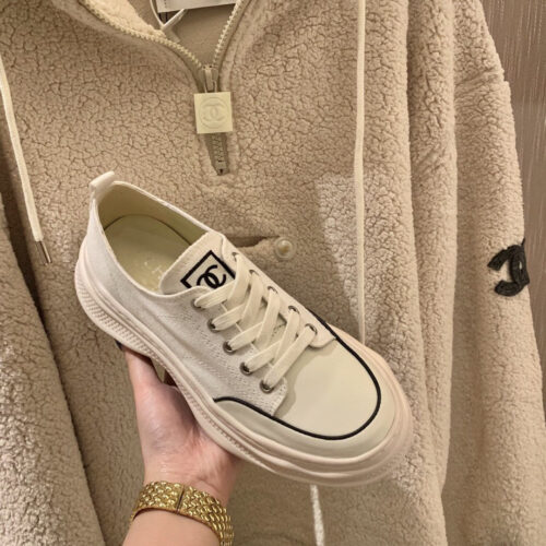 High Quality Luxury Chanel Canvas Sneakers product detail