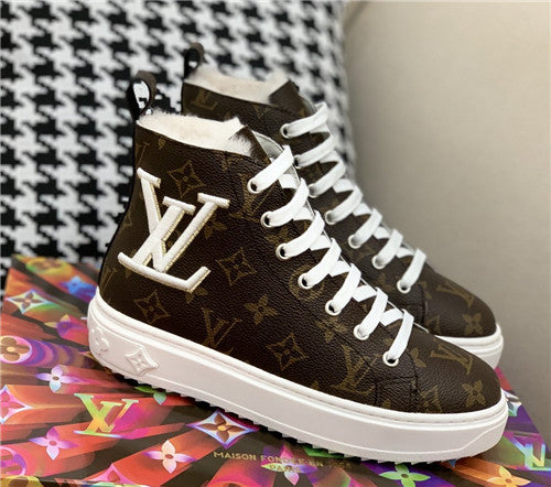 High Quality Luxury Louis Vuitton Sneaker – Style 76515