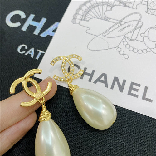 High Quality Luxury Chanel Drop Pearl Earrings alternate view