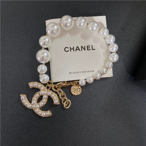 High Quality Luxury Chanel Choker Pearl Bracelet alternate view