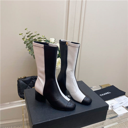 High Quality Luxury Chanel Black And White Ankle Boots alternate view