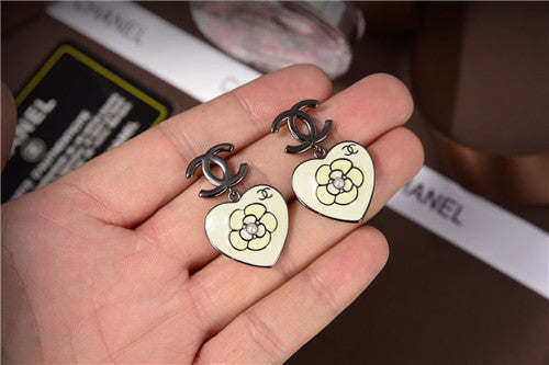 High Quality Luxury Chanel Earrings – Style 49910 alternate view