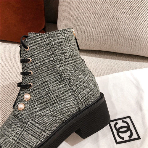 High Quality Luxury Chanel Ankle Boots With Chain product detail
