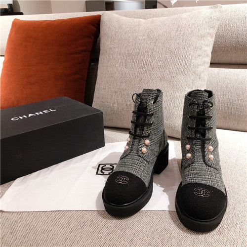 High Quality Luxury Chanel Ankle Boots With Chain product detail