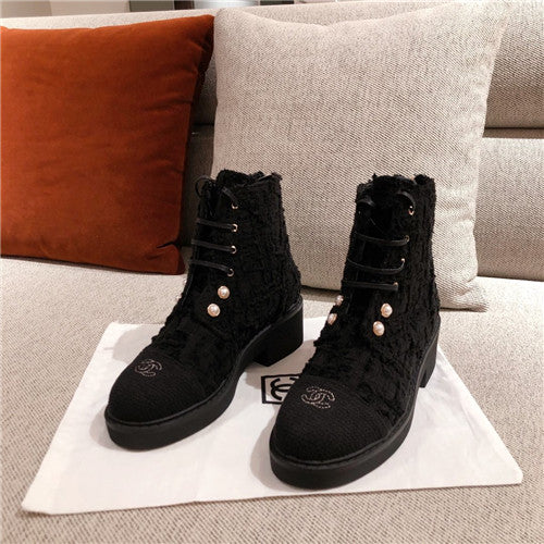 High Quality Luxury Chanel Ankle Boots With Chain – Style 25350