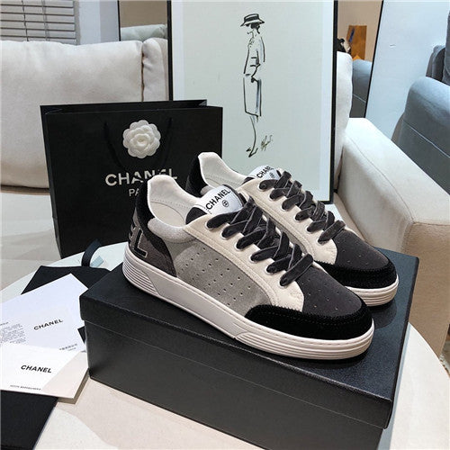 High Quality Luxury Chanel Low Top Sneakers – Style 13670