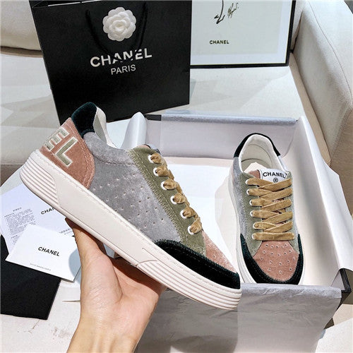 High Quality Luxury Chanel Low Top Sneakers – Style 84294 alternate view