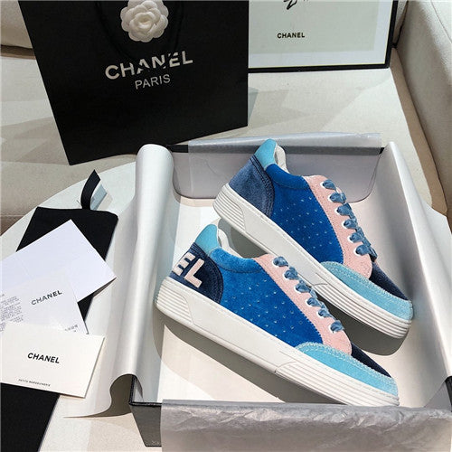 High Quality Luxury Chanel Low Top Sneakers alternate view