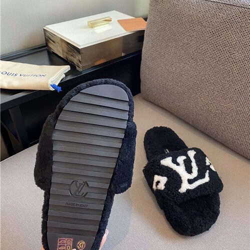 High Quality Luxury Louis Vuitton Wool Slippers – Style 08259 product detail