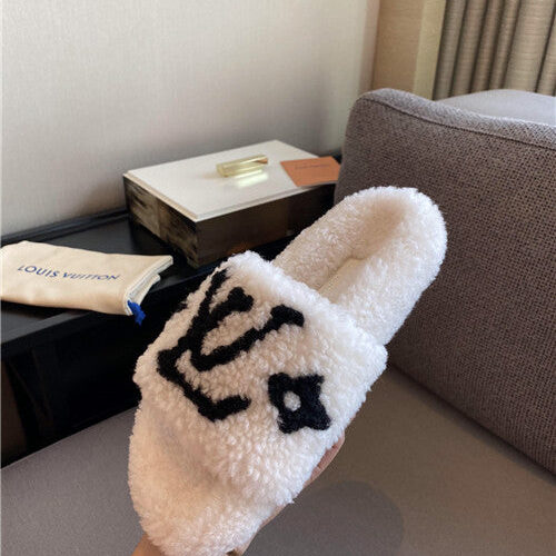 High Quality Luxury Louis Vuitton Wool Slippers – Style 65315 product detail