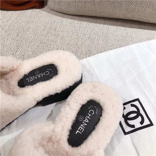 High Quality Luxury Chanel Wool Slippers product detail