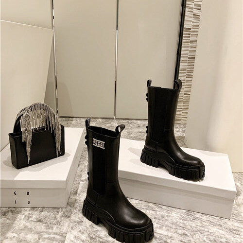 High Quality Luxury Fendi Ankle Boots Womens – Style 72915 alternate view