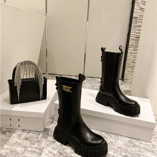 High Quality Luxury Fendi Ankle Boots Womens – Style 69523 product detail