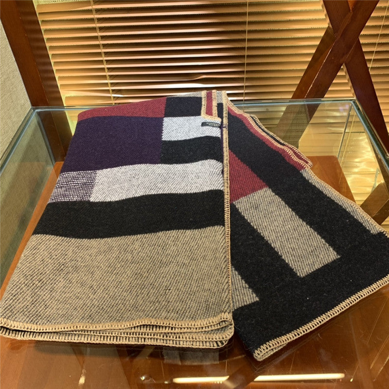 High Quality Luxury Burberry Cape Shawl product detail