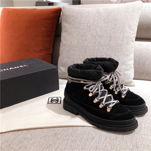 High Quality Luxury Chanel High Tops Boots alternate view