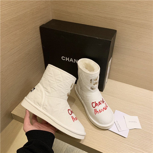 High Quality Luxury Chanel Snow Boots alternate view