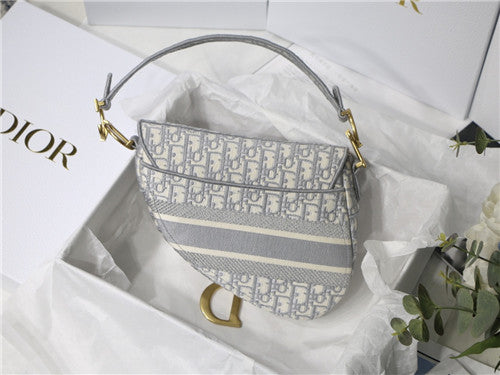 High Quality Luxury Dior Saddle Oblique Bag alternate view