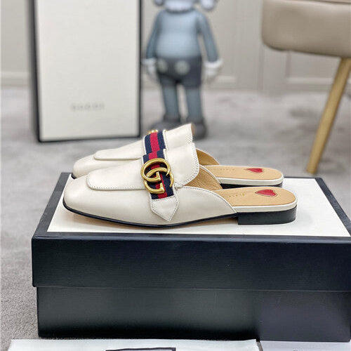 High Quality Luxury Gucci GG Buckle Slippers – Style 94323 product detail