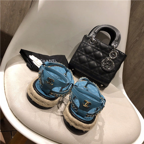 High Quality Luxury Chanel New Holiday Sandals – Style 28294 product detail