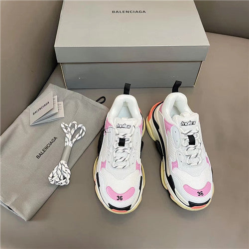 High Quality Luxury Balenciaga Triple S Sneakers – Style 92835 alternate view