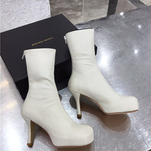 High Quality Luxury Bottega Veneta Ankle Boots Womens – Style 66822 alternate view